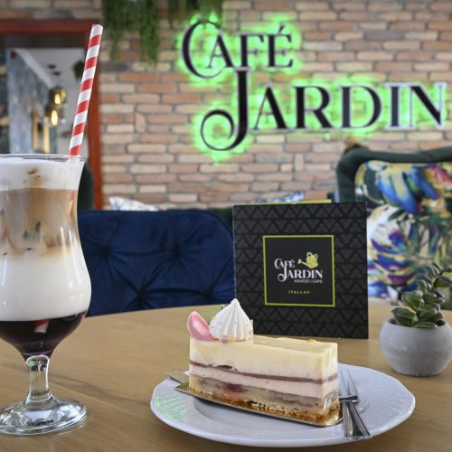 DSC_4505_Cafe Jardin_Eger_2022